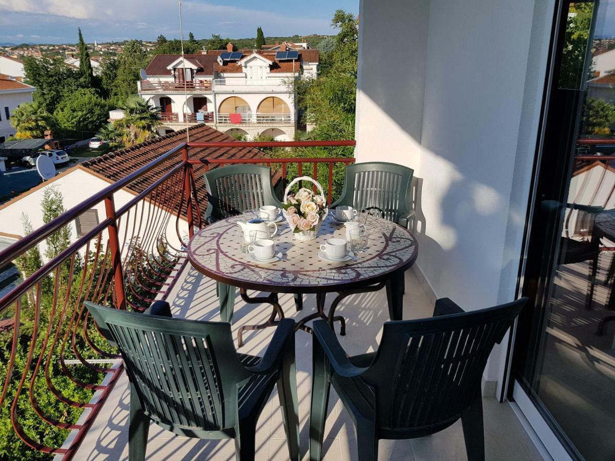 Apartman Vesna Malinska Eksteriør bilde