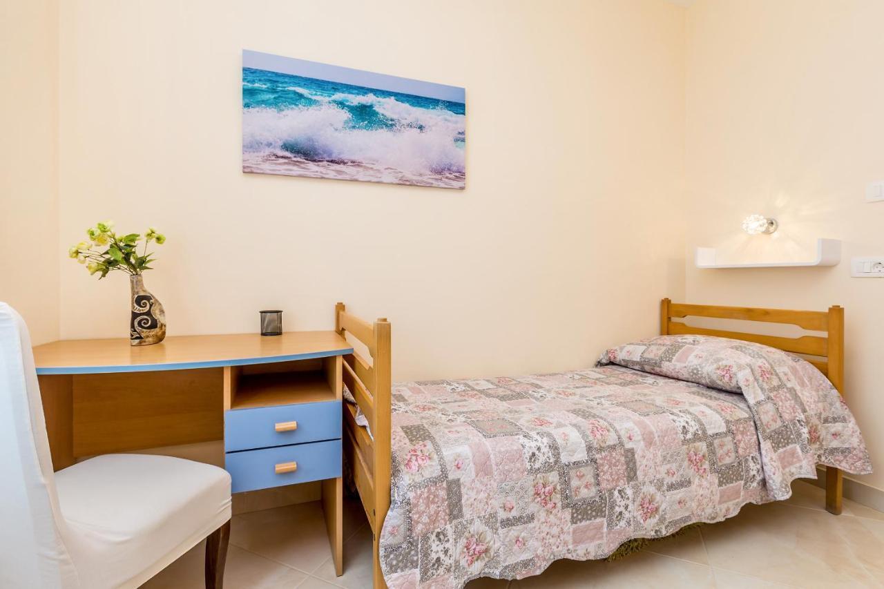 Apartman Vesna Malinska Eksteriør bilde